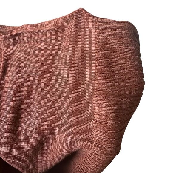 Elegant Fitted Brown Tank Top with Wide Straps - Picture 6 of 6